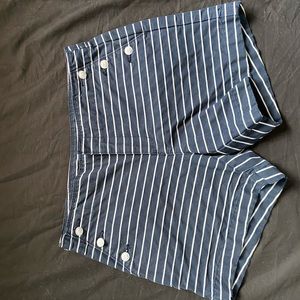 Size 4 Tommy Hilfiger shorts